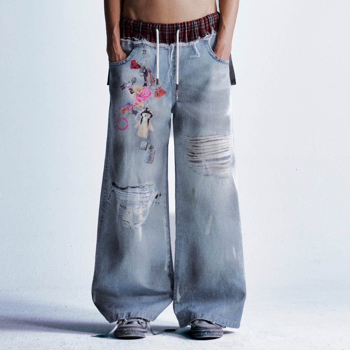 Plaid Waist Doll Print | Distressed Jeans - Santo 