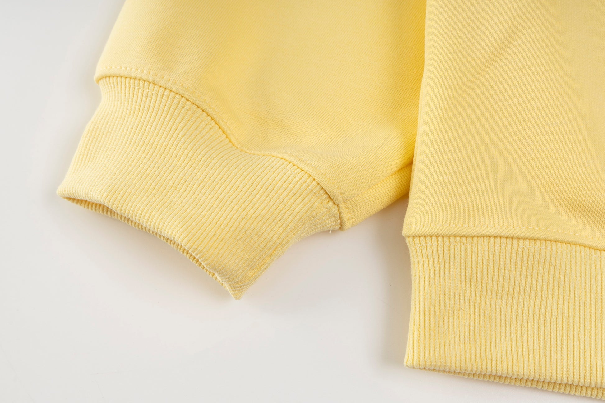 Good Luck Apple | Graffiti Hoodie - Santo 