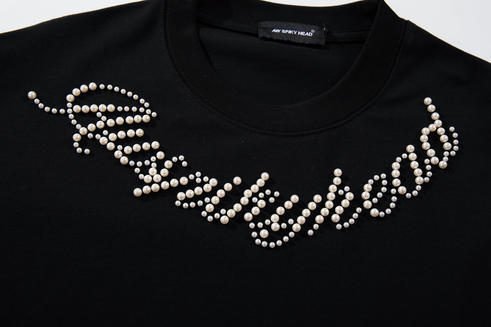 Pearl Letter | Long Sleeve T-Shirt - Santo 