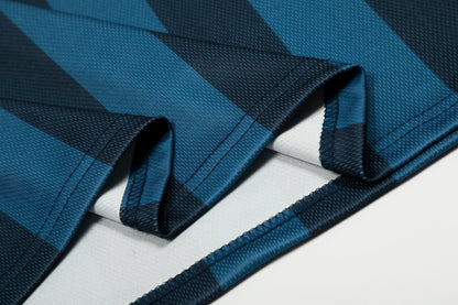 Signature Stripes Graphic | V-Neck Sweatshirt - Santo 