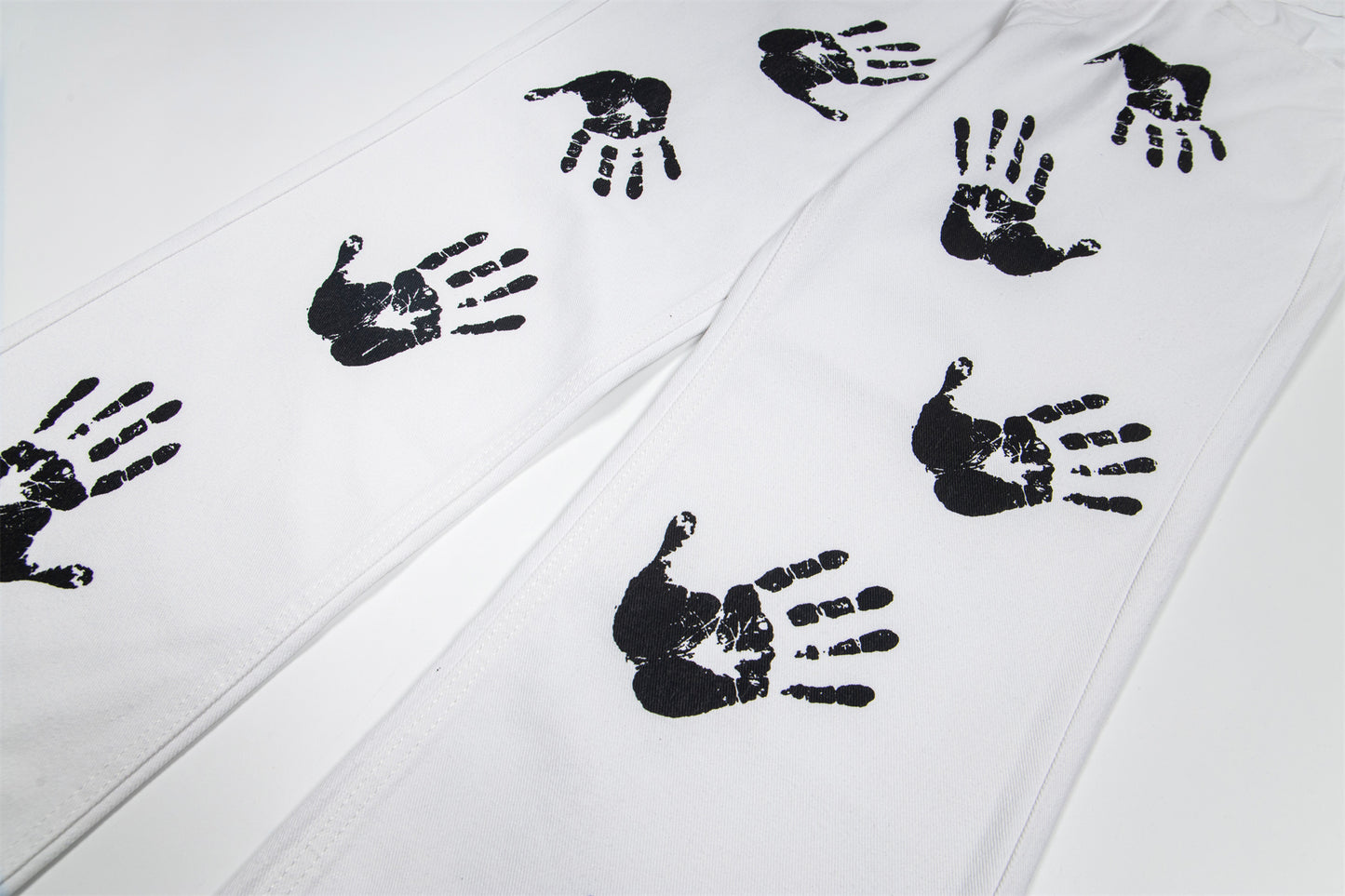 Handprint Graphic | White Street Jeans - Santo 