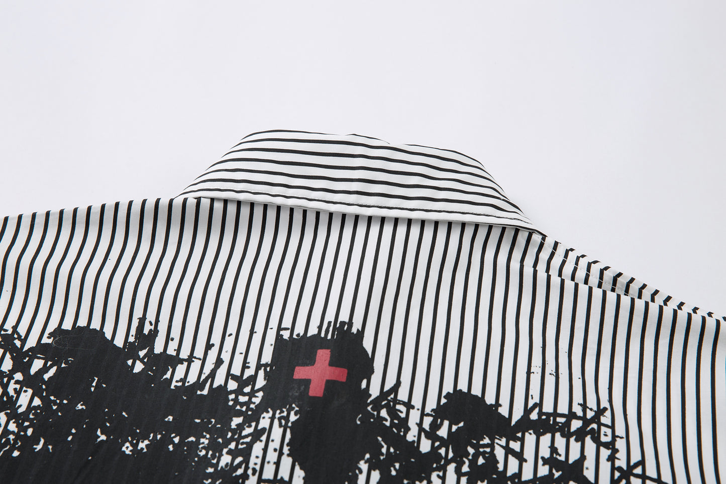 Graffiti Print Layered | Striped Sweatshirt - Santo 