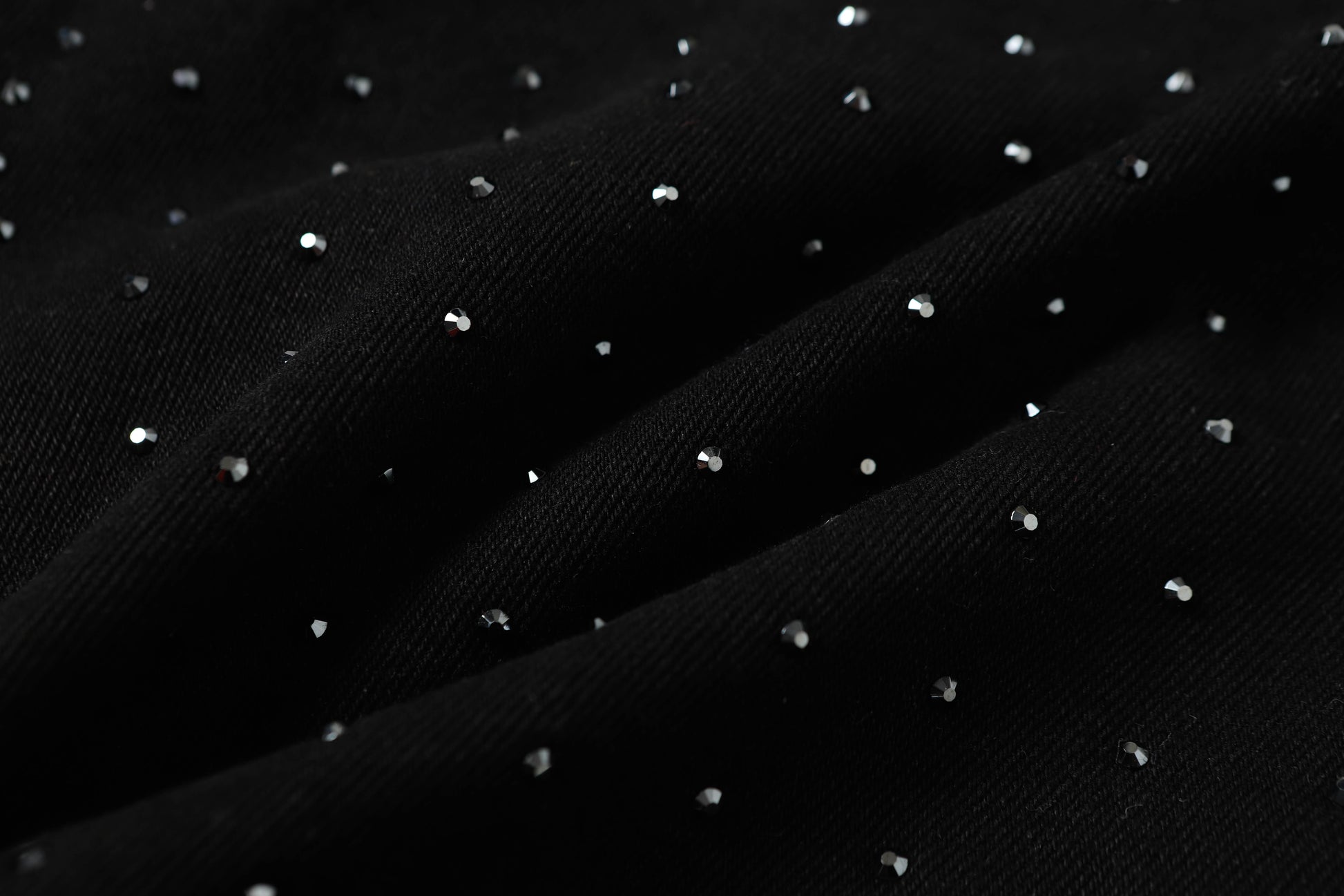 Rhinestone Frayed | Denim Shorts - Santo 