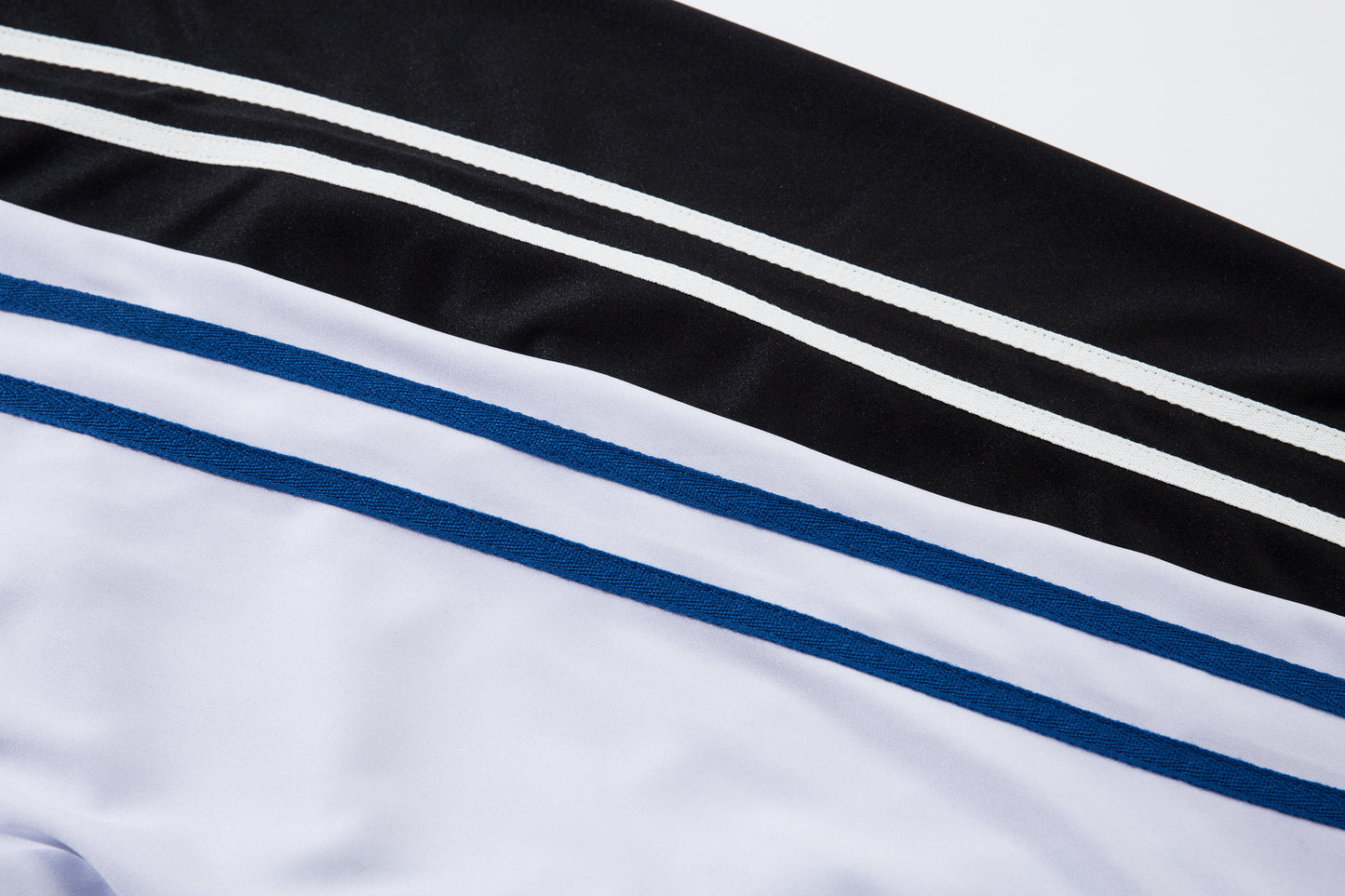 Athletic Stripe Embroidery | Racing Sweatshirt - Santo 