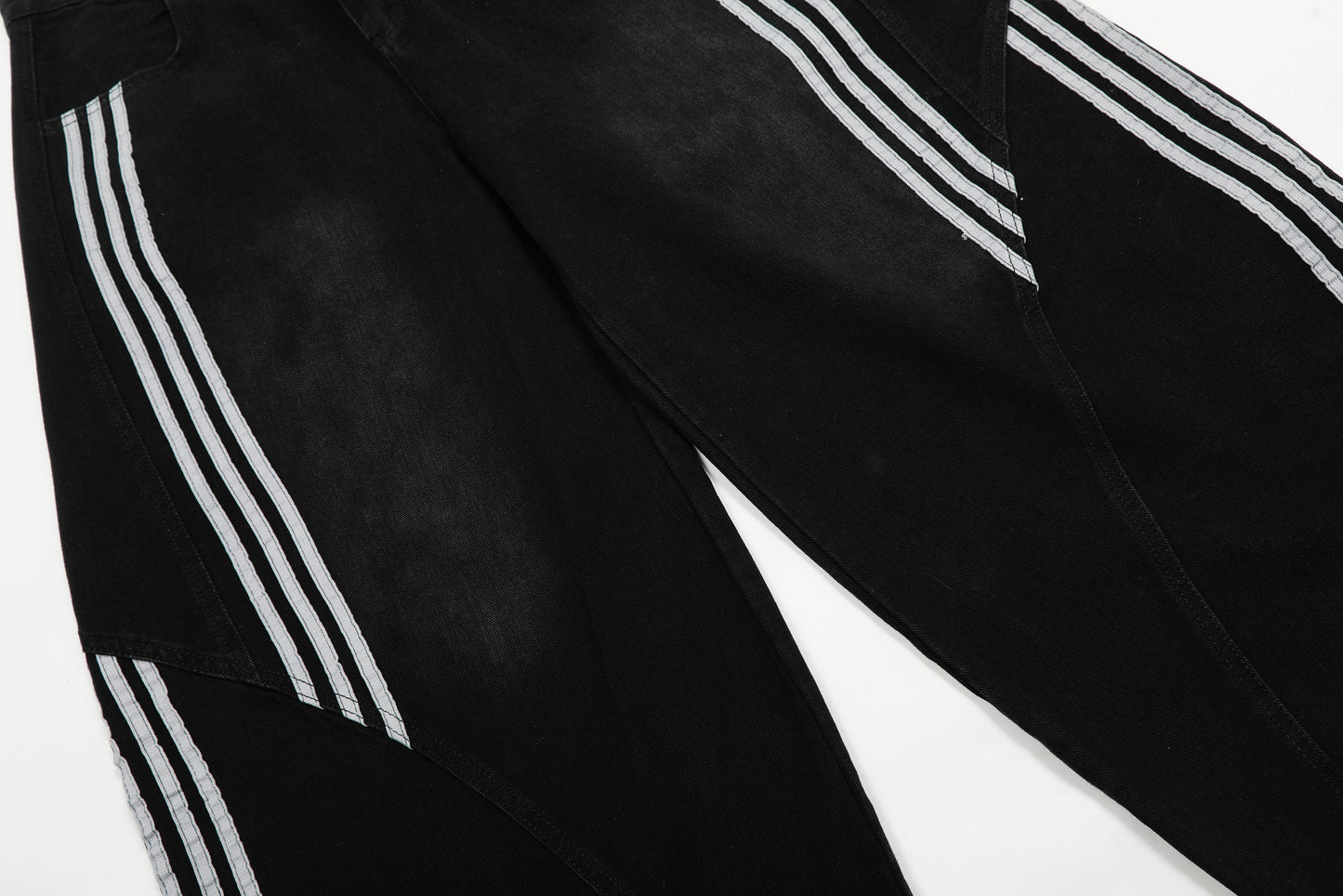 Striped Stitching | Washed Barrel Jeans - Santo 