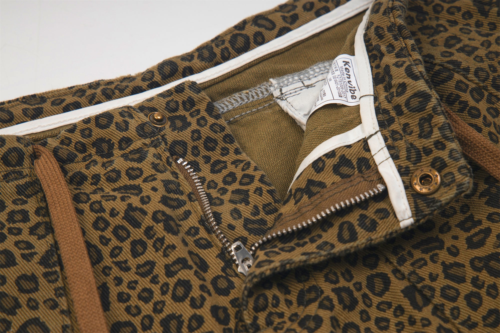 Wild Cat | Patterned Wide-Leg Jeans