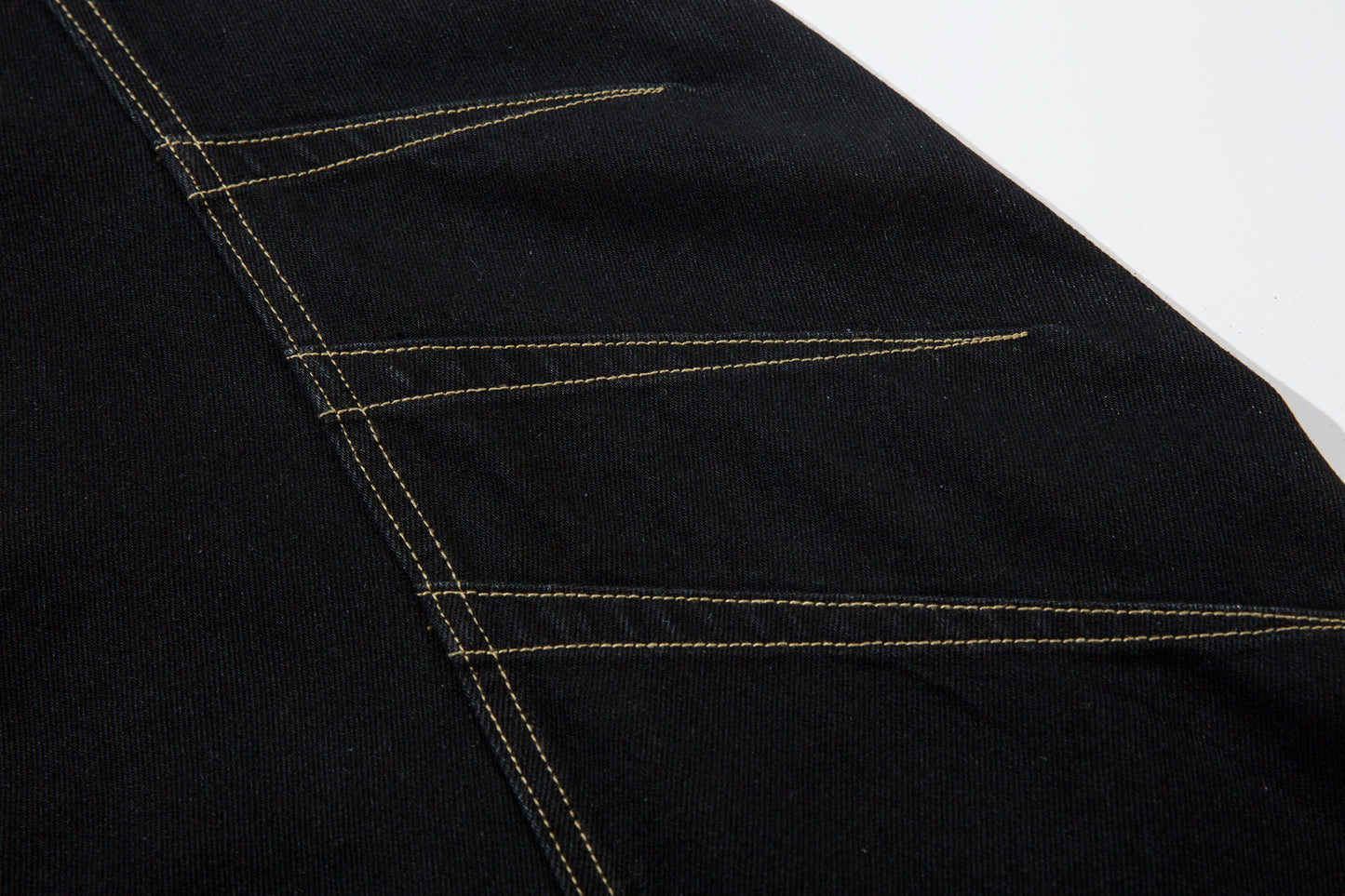 Geometric Stitch | Black Jeans - Santo 