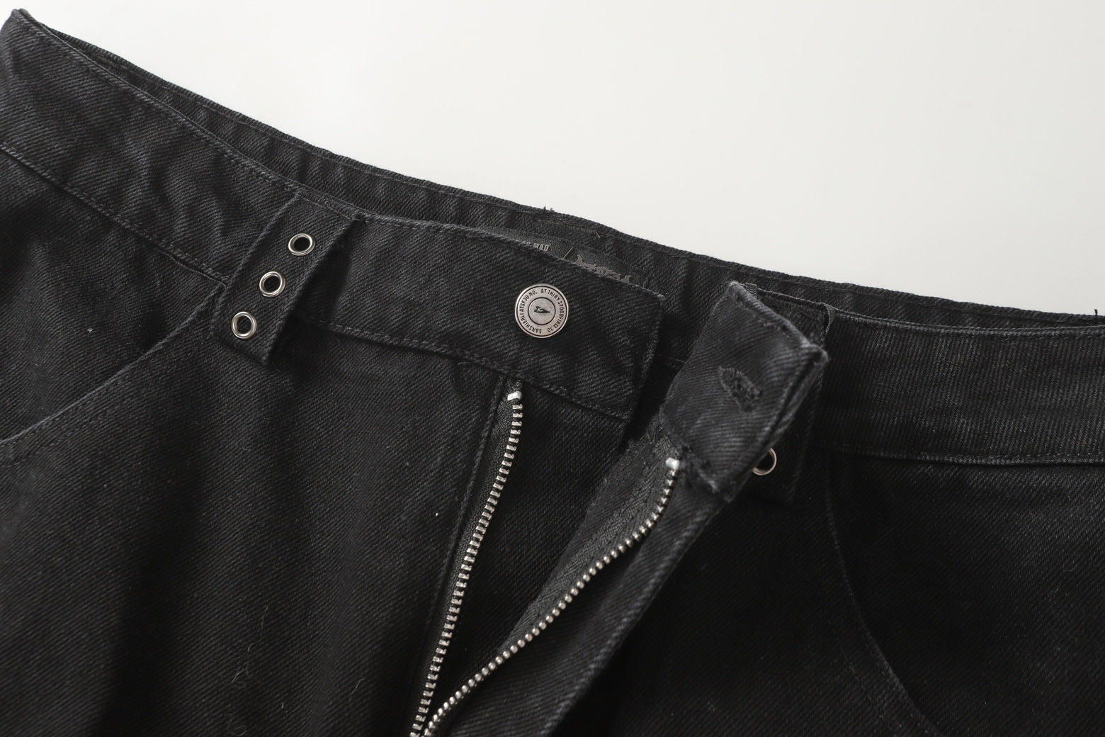 Two-Tone Fade Wash | Wide Jeans - Santo 