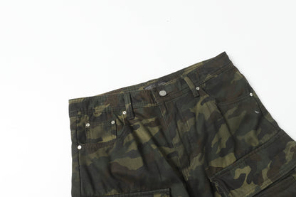 Multi-Pocket | Camouflage Cargo Shorts - Santo 