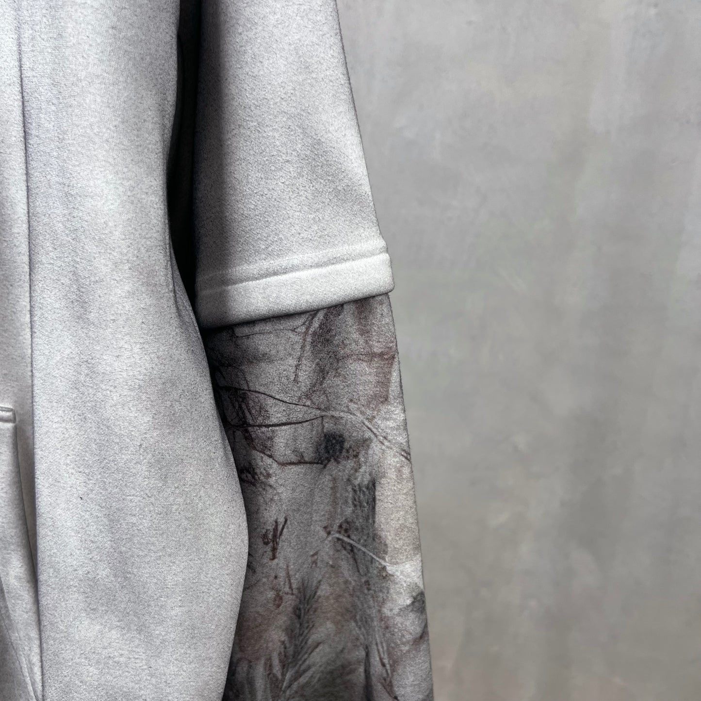 Frosted Camo Sleeve | Oversized Hoodie - Santo 