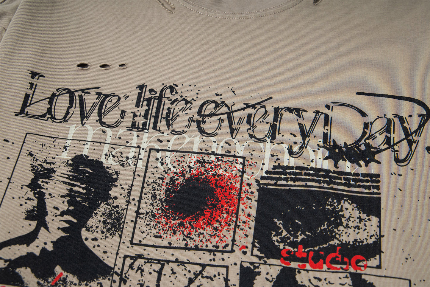 Retro Camouflage Patchwork | Ripped Sweatshirt - Santo 