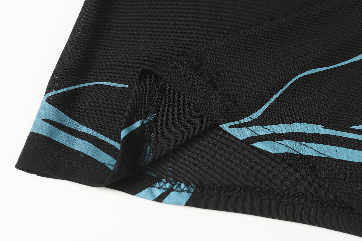 Abstract Line Graphic | Turtleneck Sweatshirt - Santo 