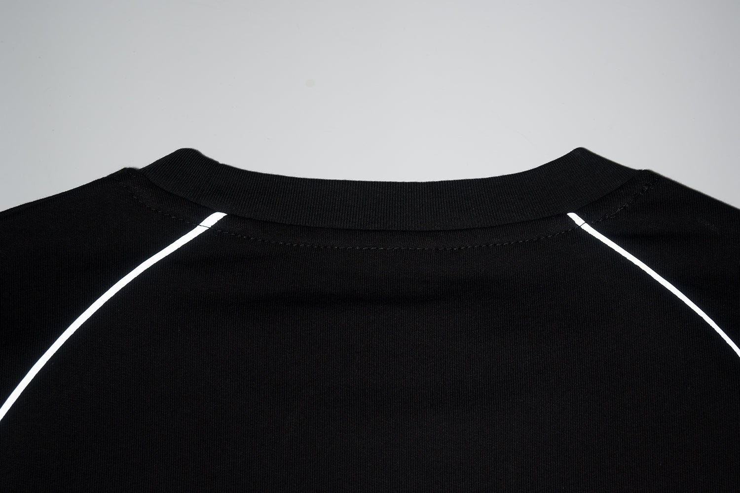 Layered Sleeve Design | Patchwork Sweatshirt - Santo 