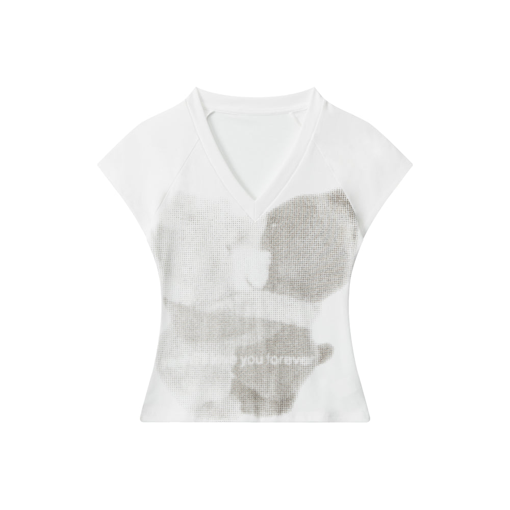 Faded Hug | V-Neck Soft Focus Tee - Santo 