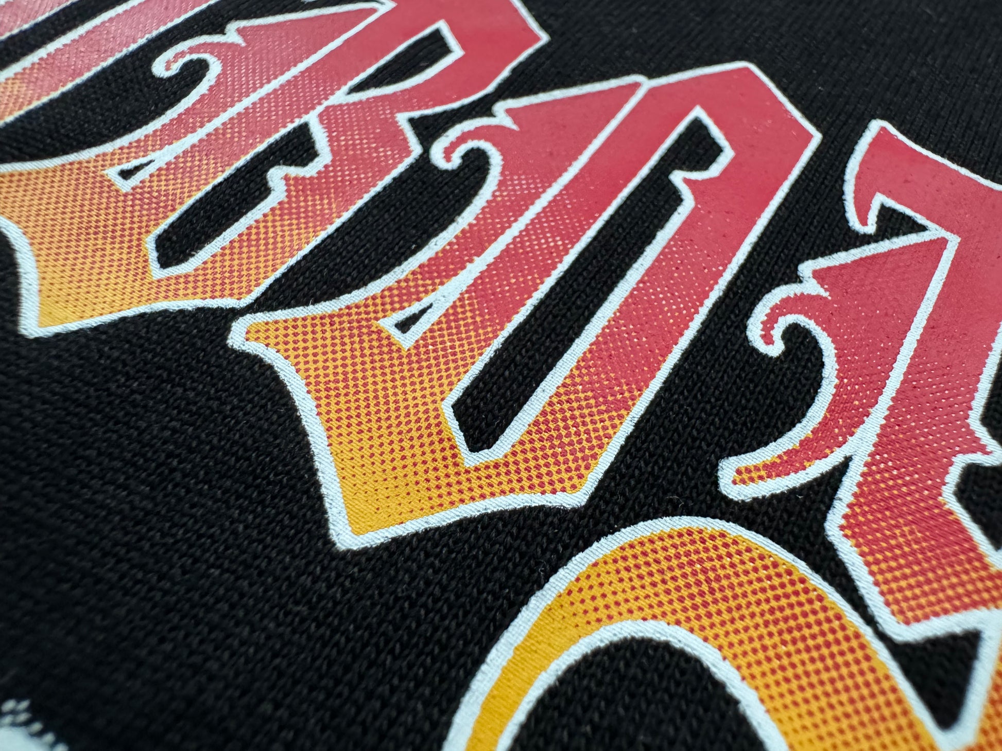 Vintage Flame Letter | Contrast Sweatshirt - Santo 