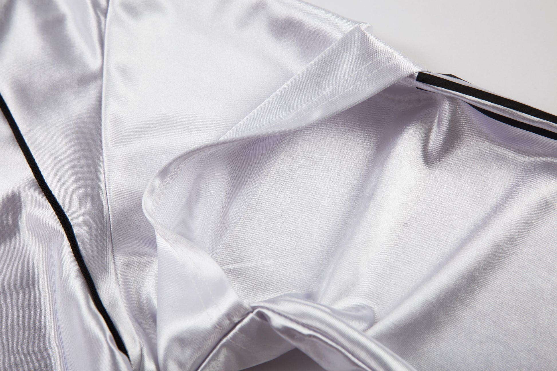 Number 6 | Long Sleeve T-Shirt - Santo 