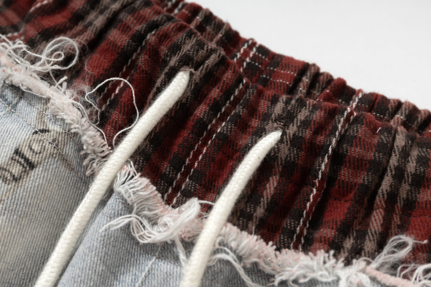 Plaid Waist Doll Print | Distressed Jeans - Santo 