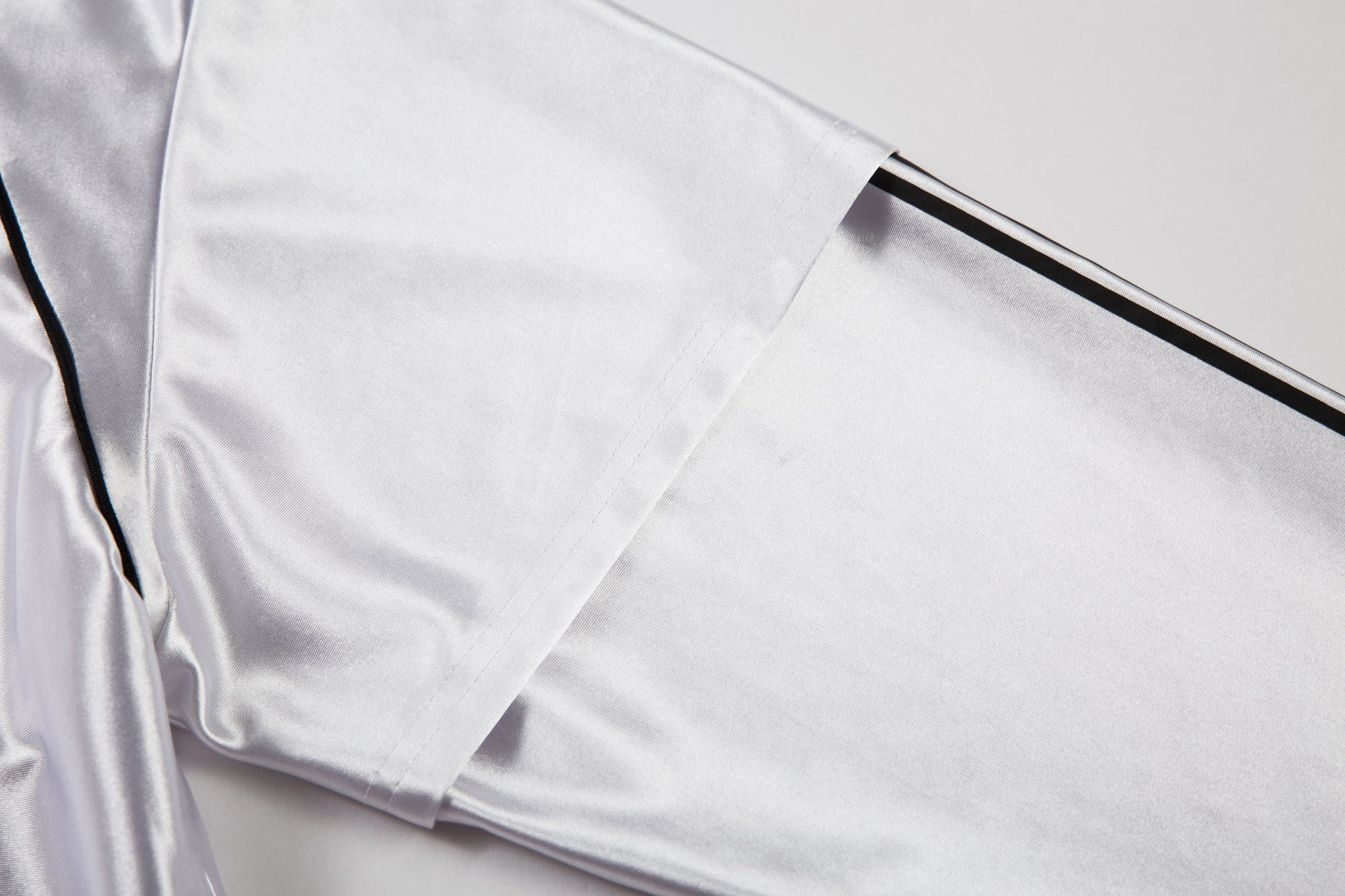 Number 6 | Long Sleeve T-Shirt - Santo 