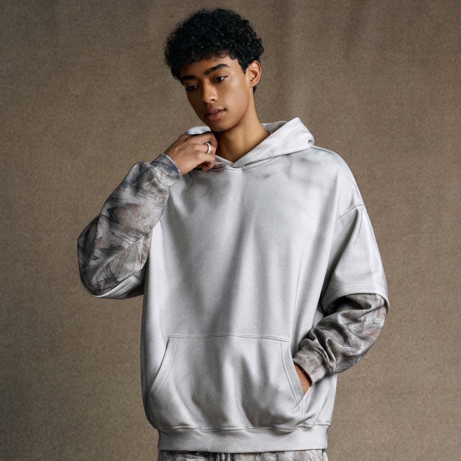 Frosted Camo Sleeve | Oversized Hoodie - Santo 