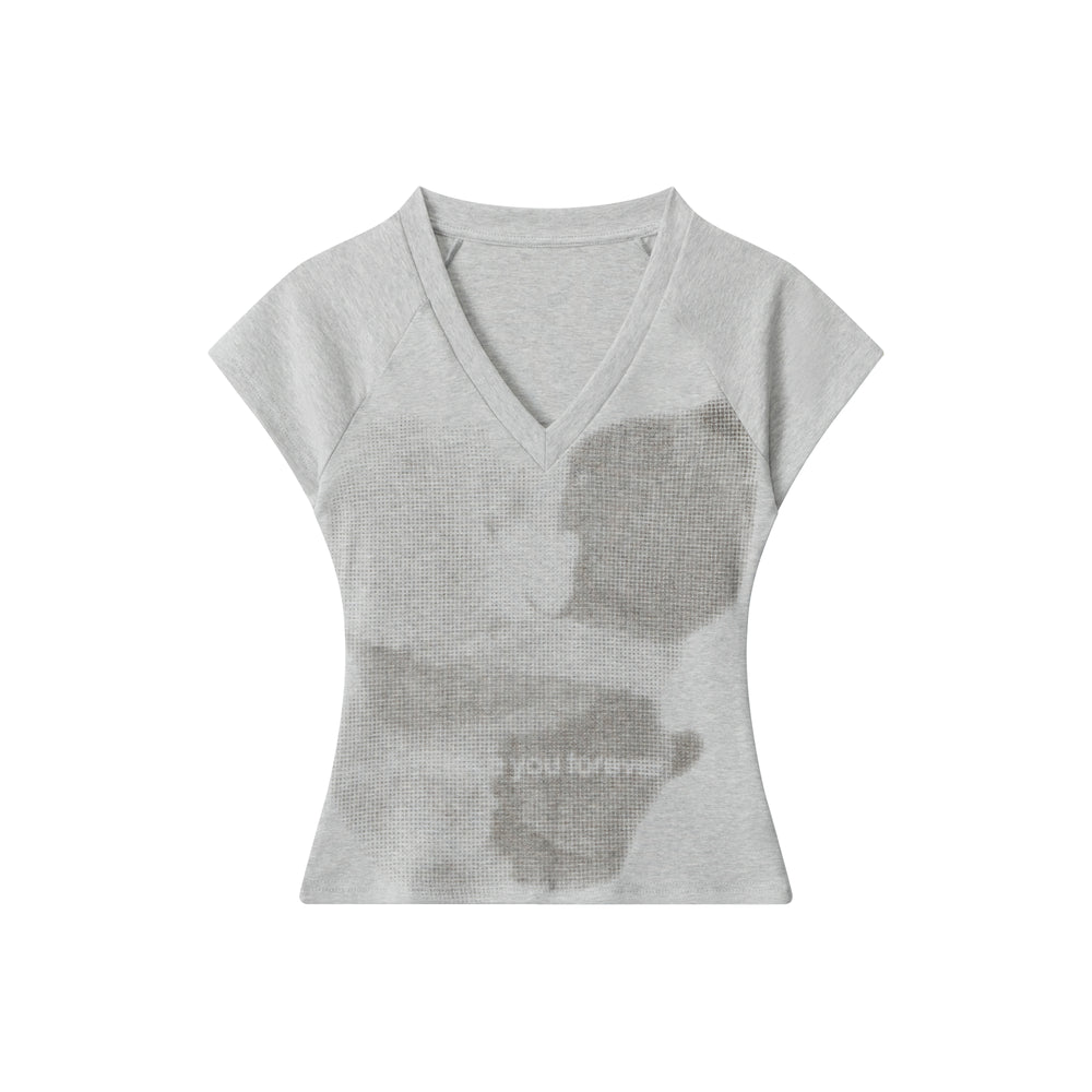 Faded Hug | V-Neck Soft Focus Tee - Santo 