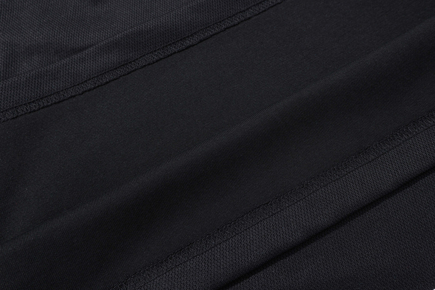 REMARKABLE 01 | Layered T-shirt - Santo 