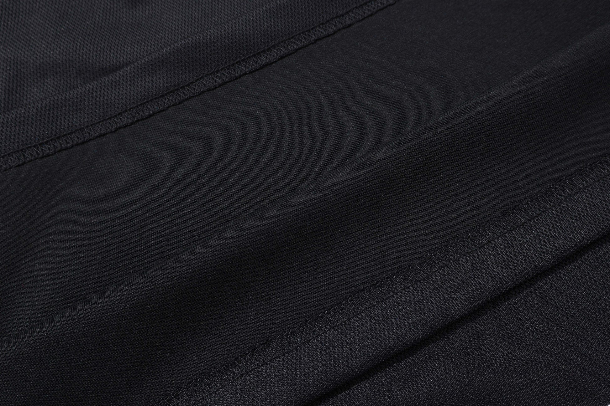 REMARKABLE 01 | Layered T-shirt - Santo 