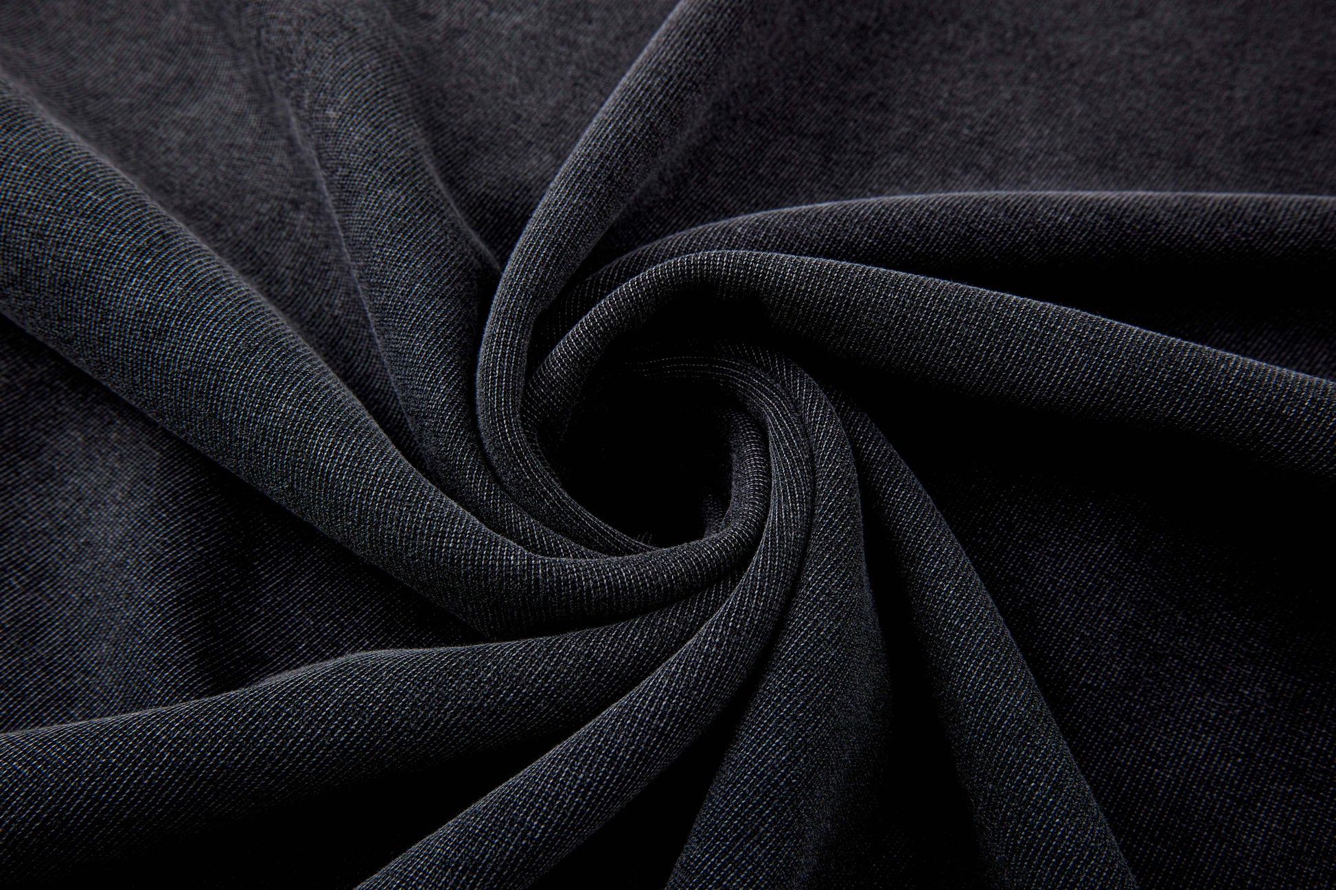 Vintage Jewel | Black T-shirt - Santo 