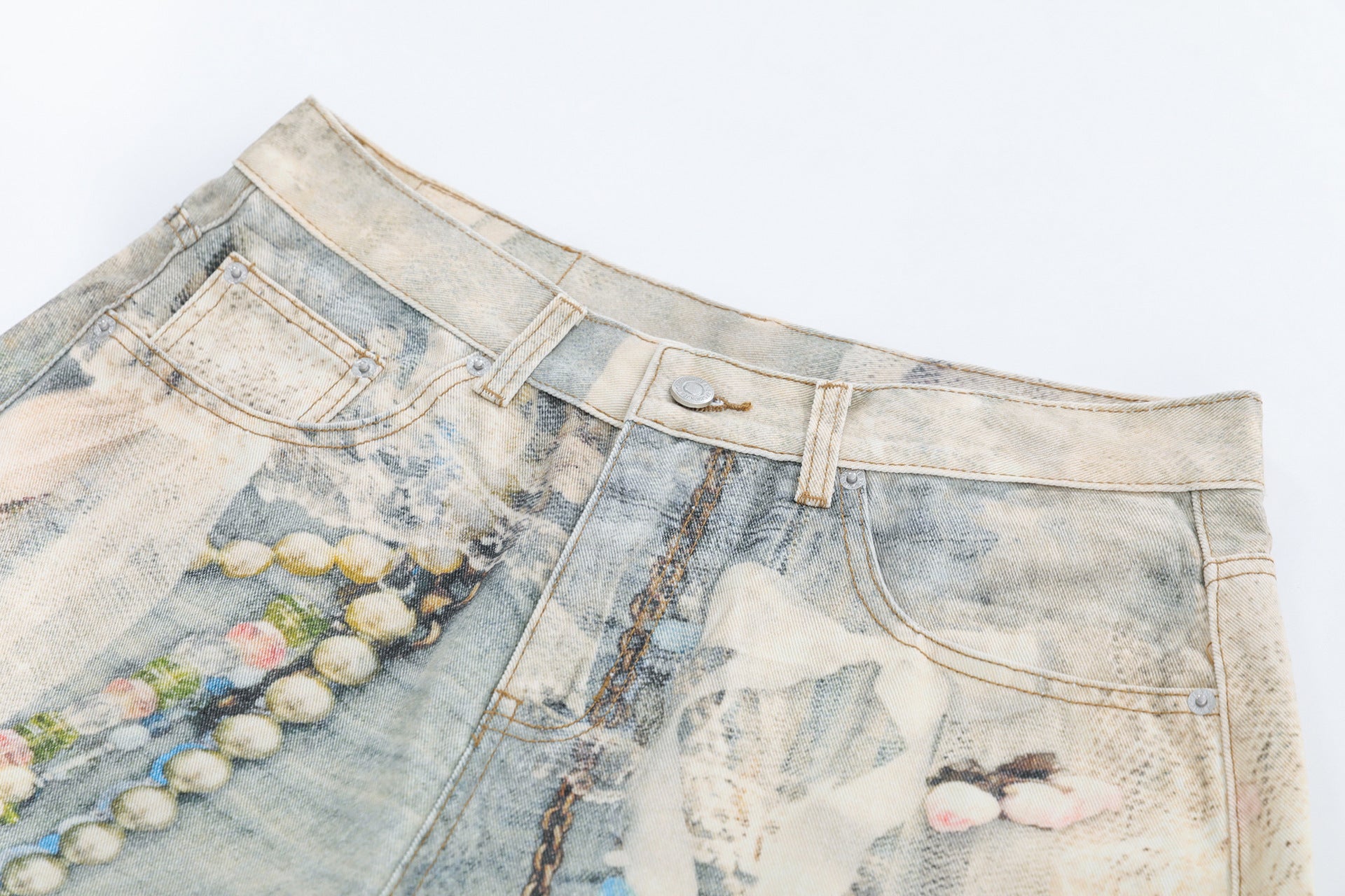 Jewelry Pearl Graphic Print 3D Effect Denim Shorts - Santo 
