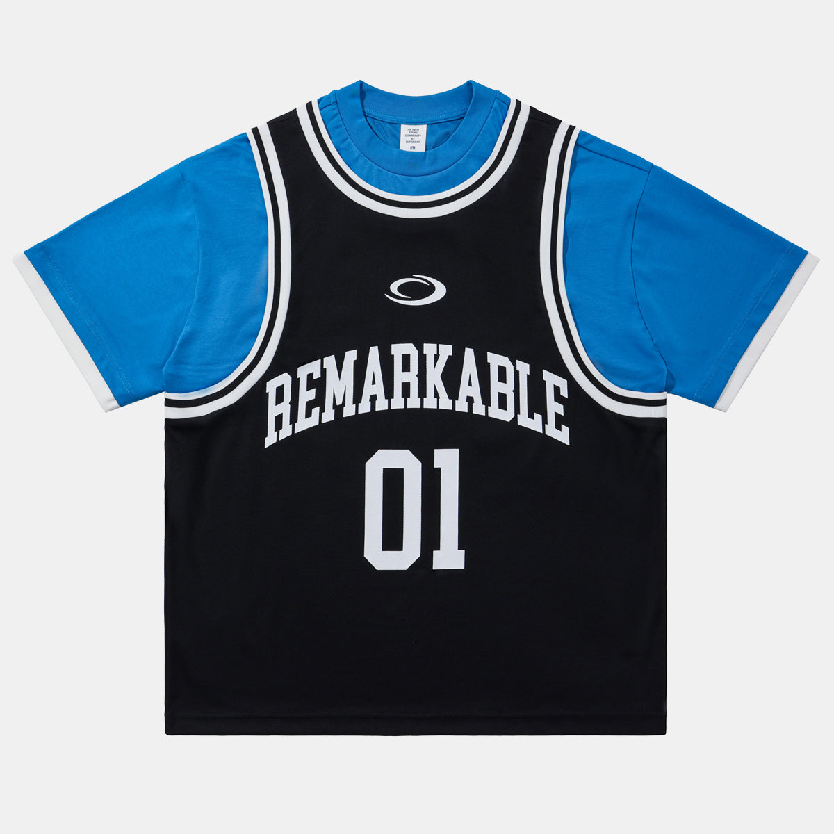REMARKABLE 01 | Layered T-shirt - Santo 