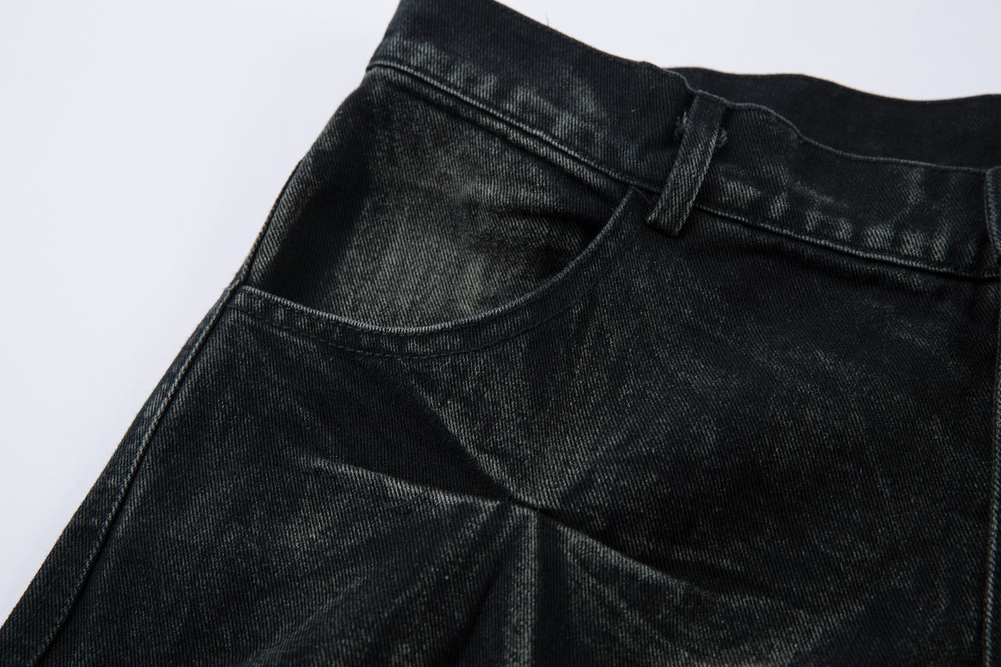Washed Distressed Pleated | Baggy Jeans - Santo 