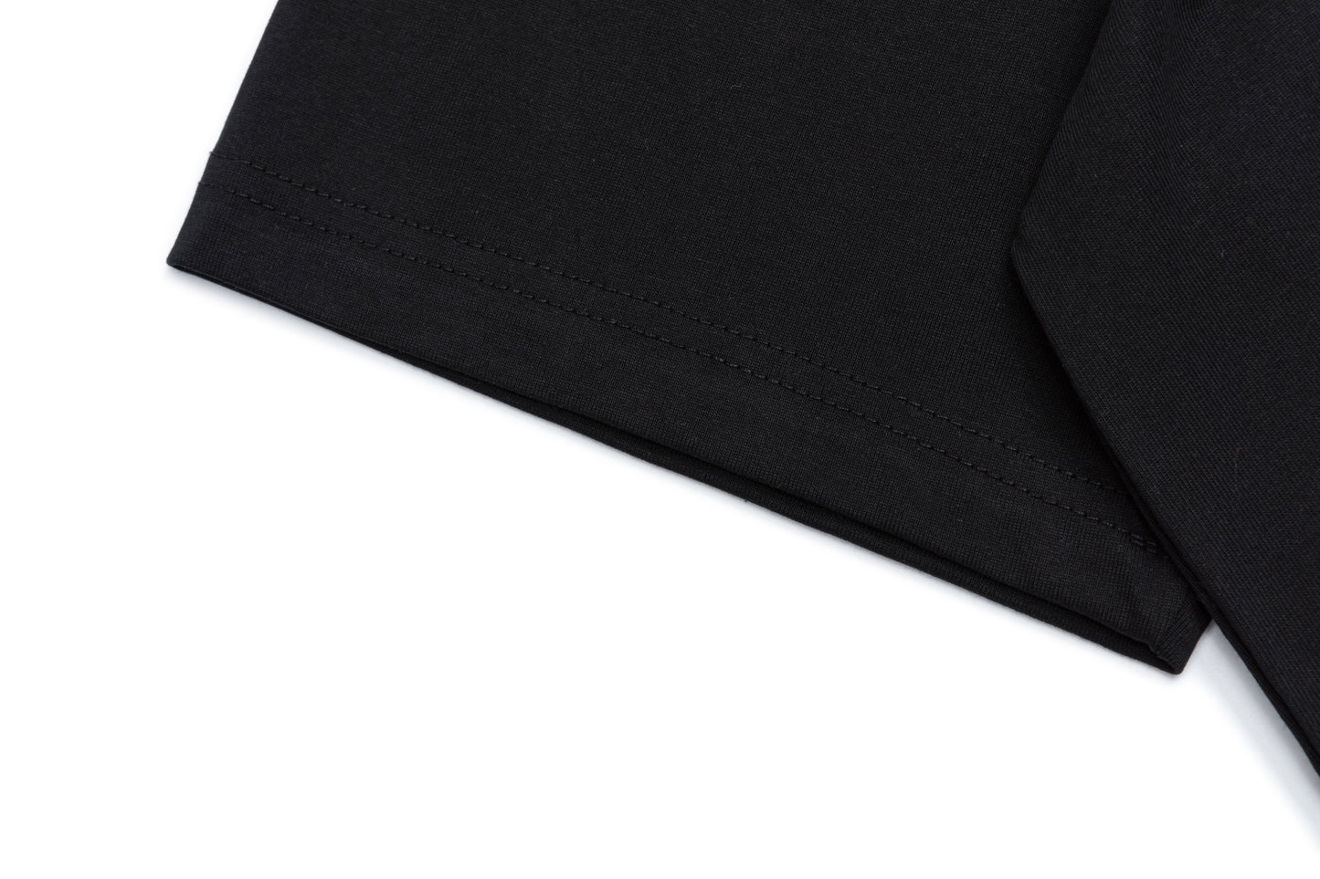 Glow Butterflies | Graphic T-shirt - Santo 