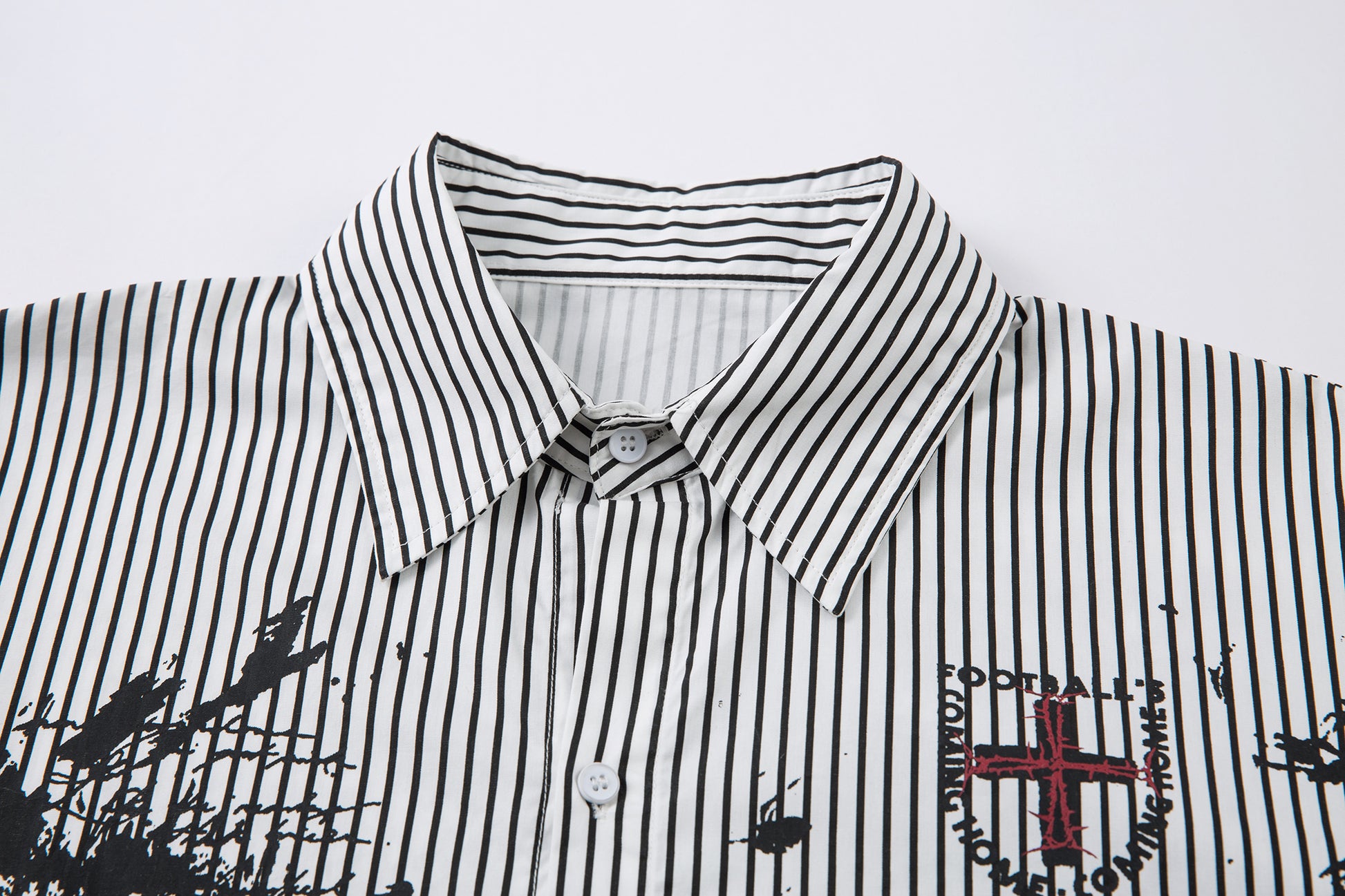 Graffiti Print Layered | Striped Sweatshirt - Santo 