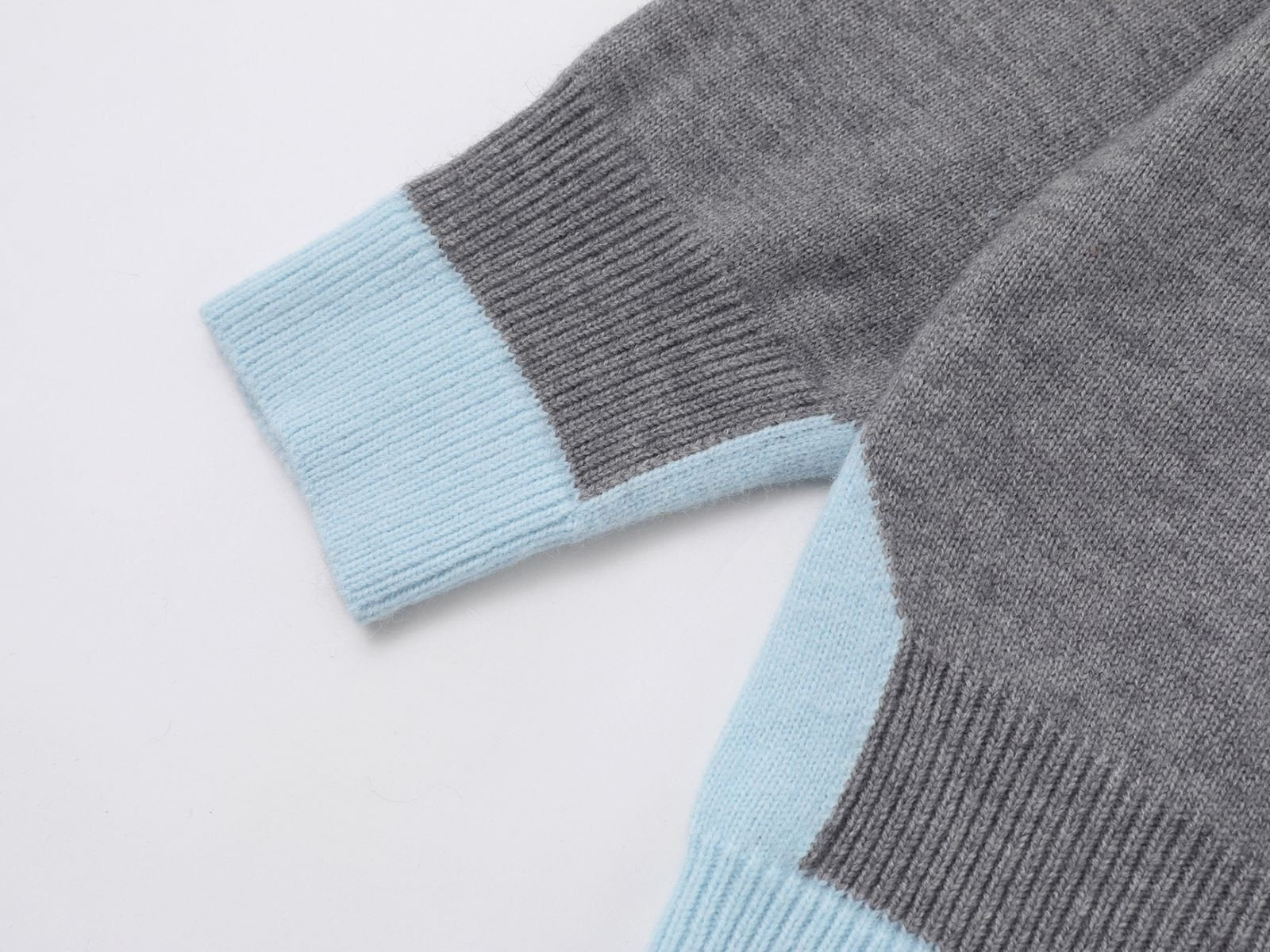 Classic Line | Contrast Collar Knit Polo Sweater