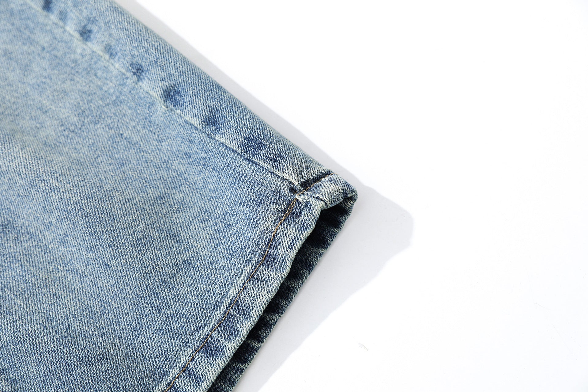 Curved Silhouette 3D Paneled Denim Shorts - Santo 