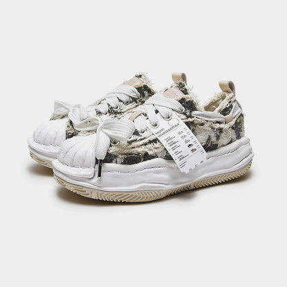 Destroy | Retro Y2K Punk Sneakers - Santo 