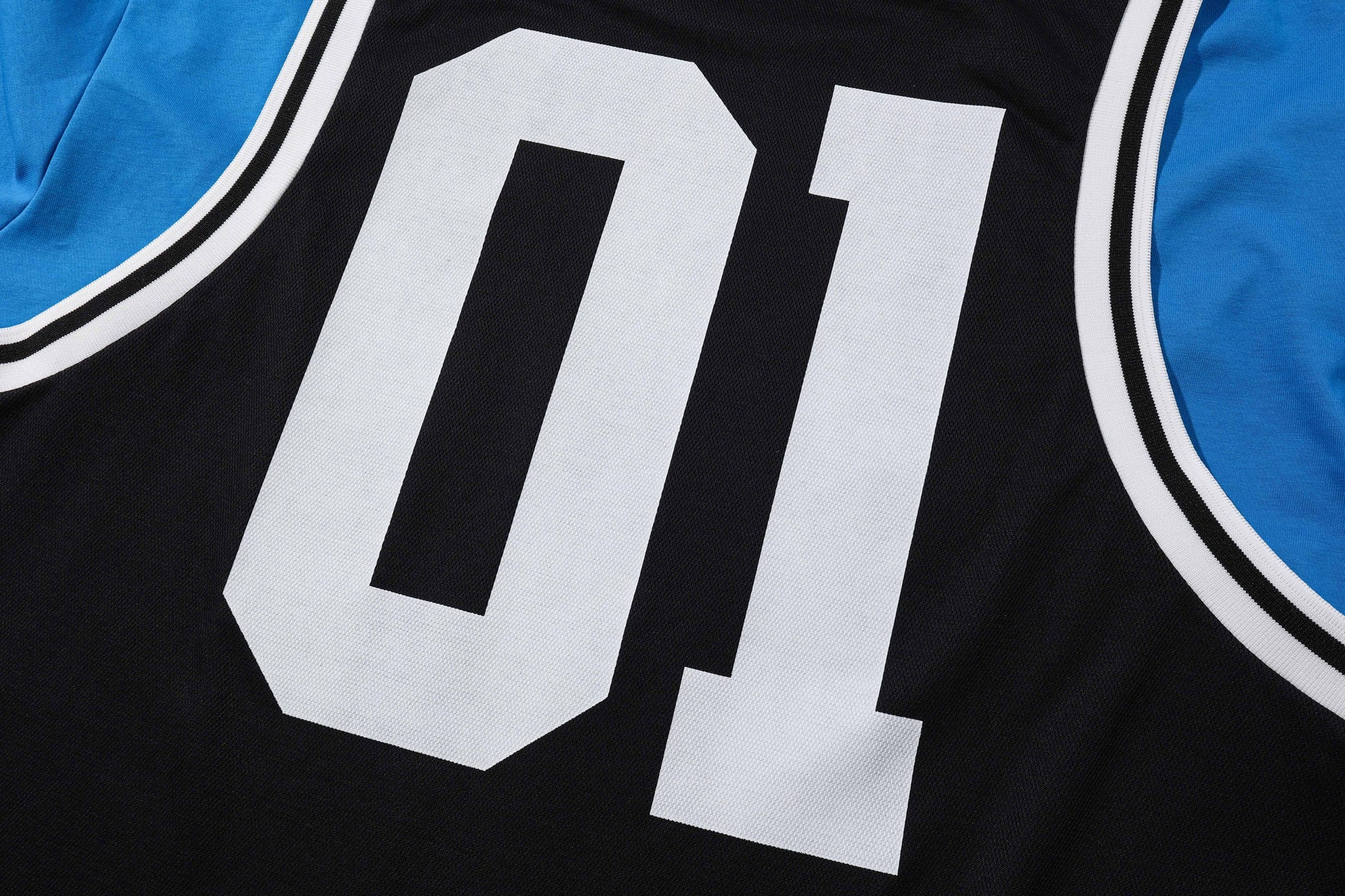 REMARKABLE 01 | Layered T-shirt - Santo 