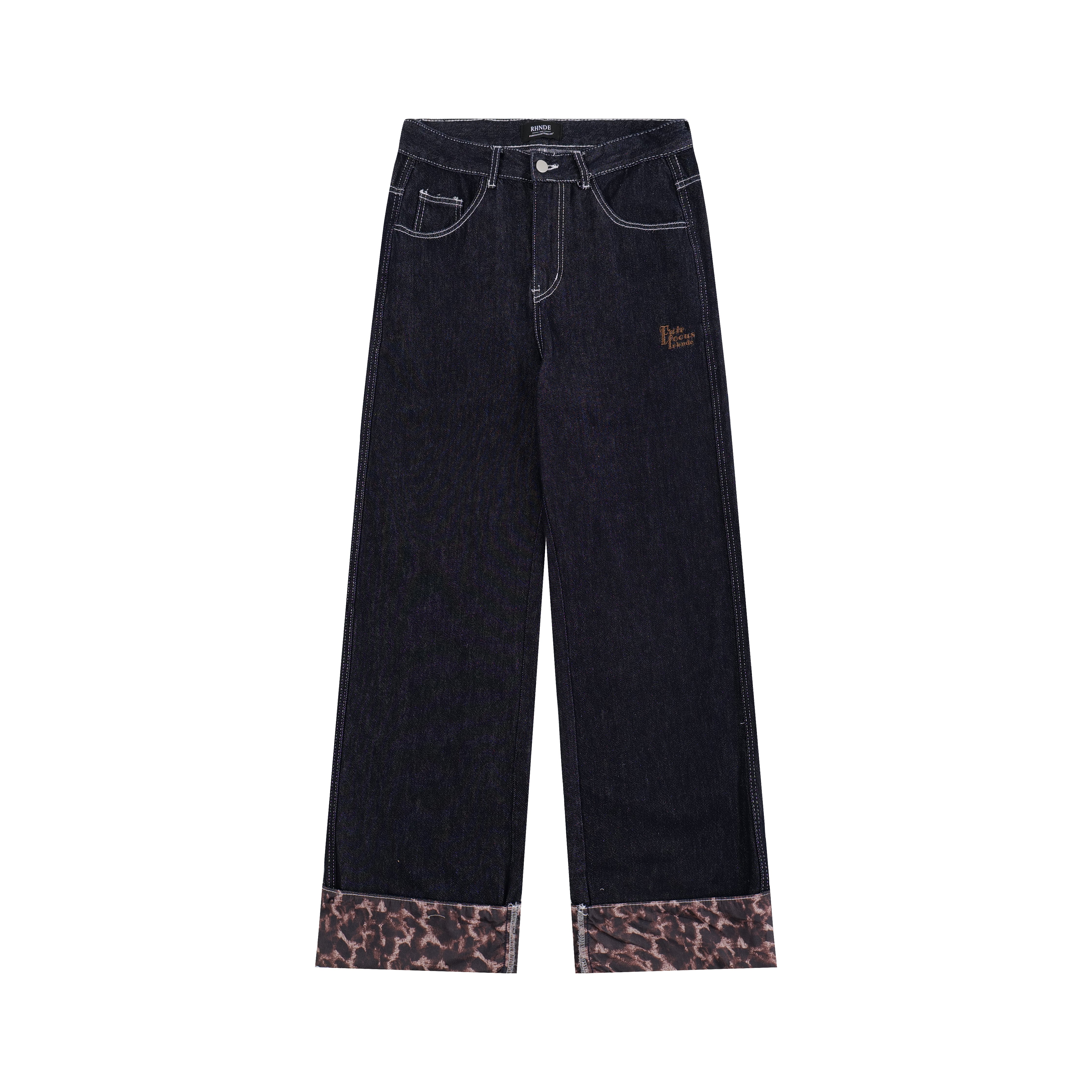 Leoparden-Akzent | Weit geschnittene Streetstyle-Jeans