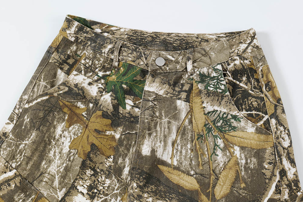 Leaf Print | Big Pocket Camouflage Shorts