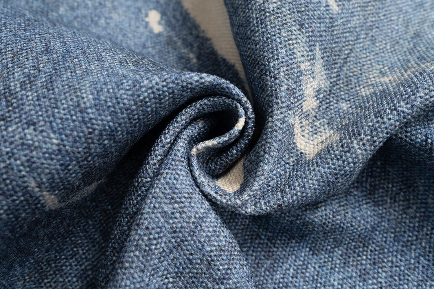 Distressed Keychain Print | Denim Shorts - Santo 