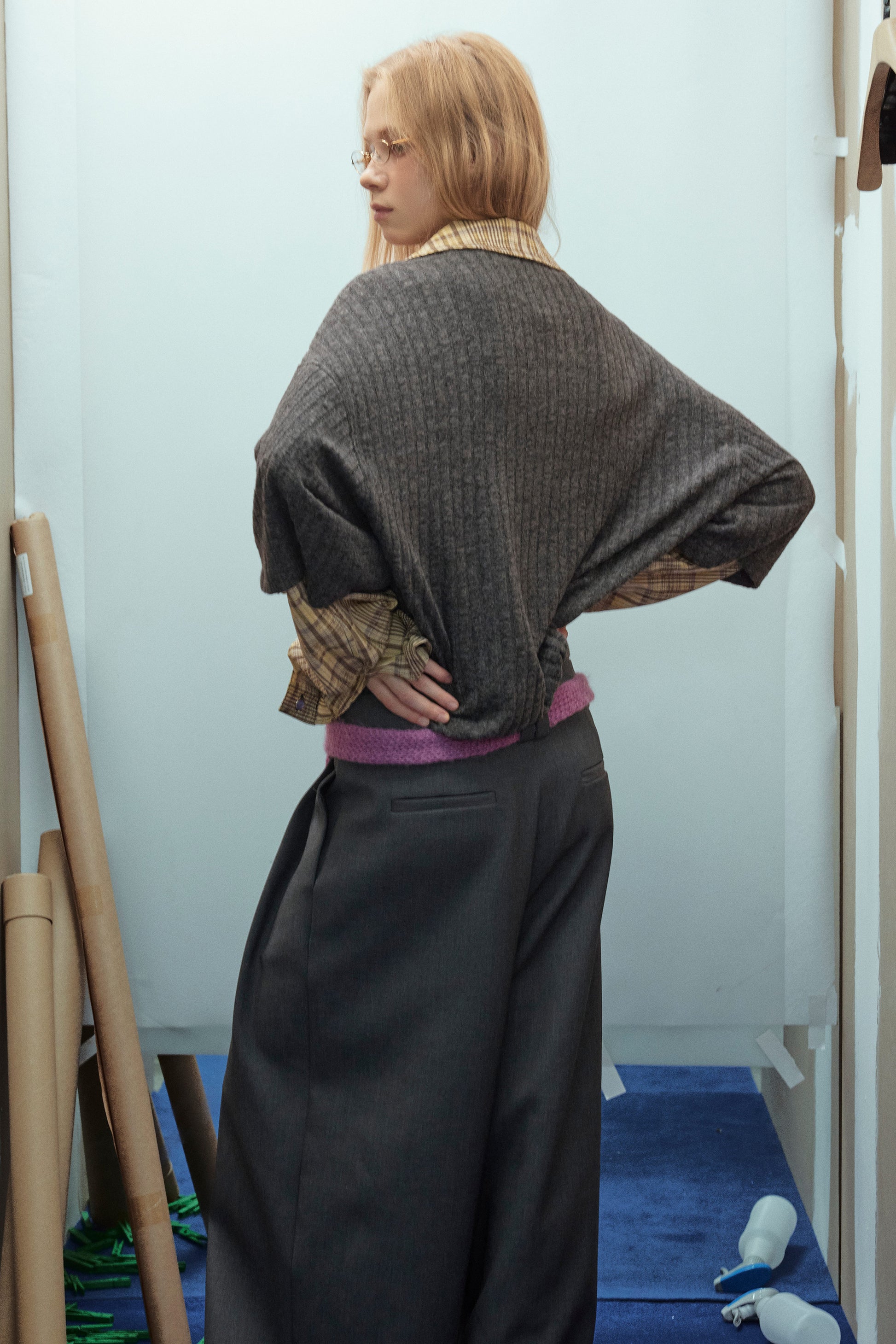 Vintage Plaid Teddy | V-Neck Sweatshirt - Santo 