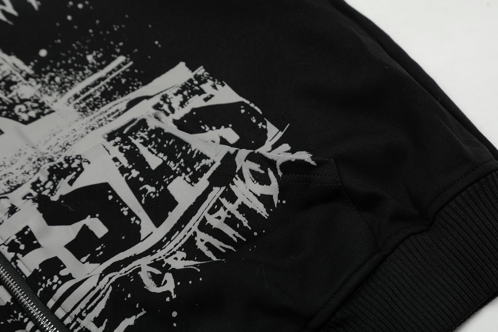 Graffiti Print | Oversized Zip Up Hoodie - Santo 