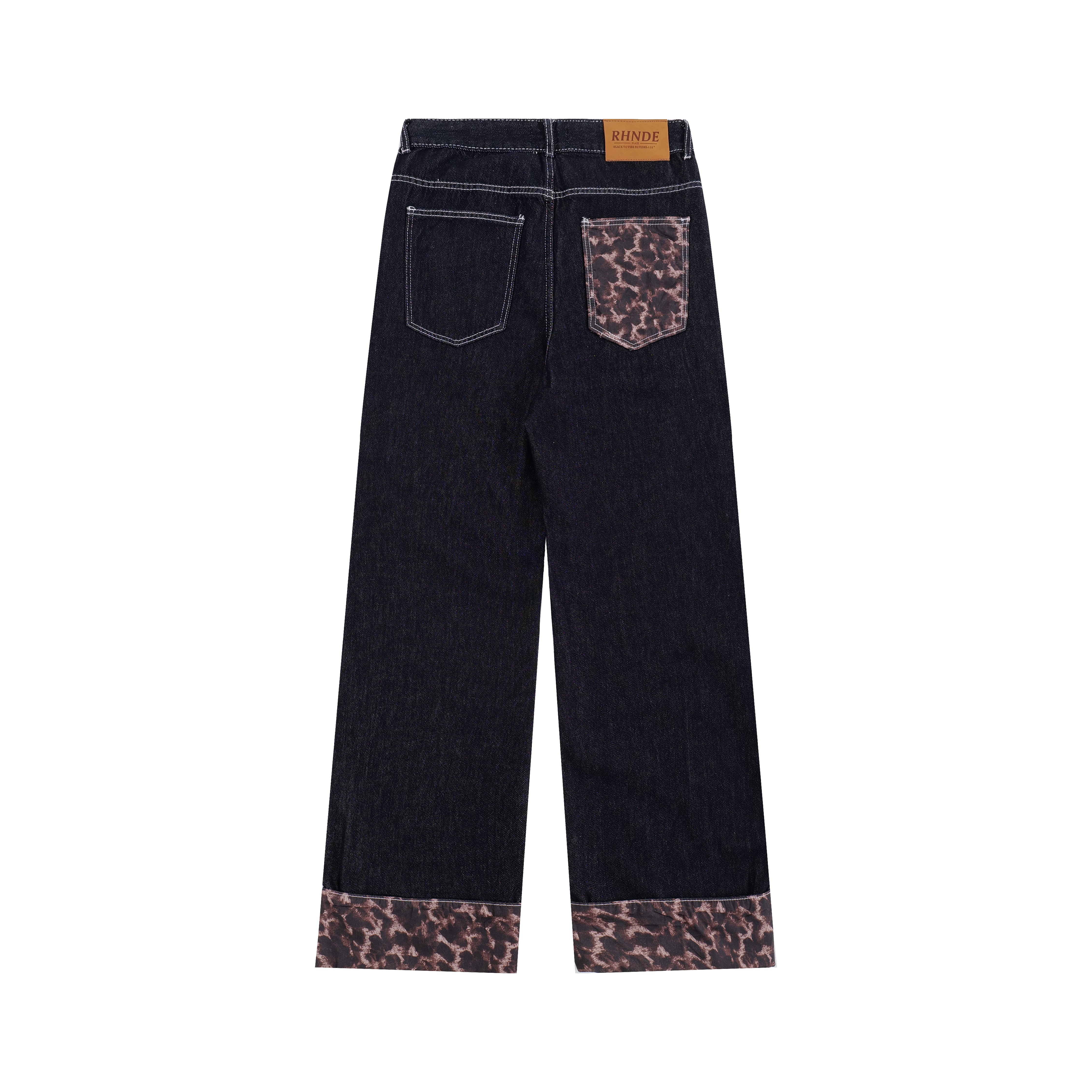 Leoparden-Akzent | Weit geschnittene Streetstyle-Jeans