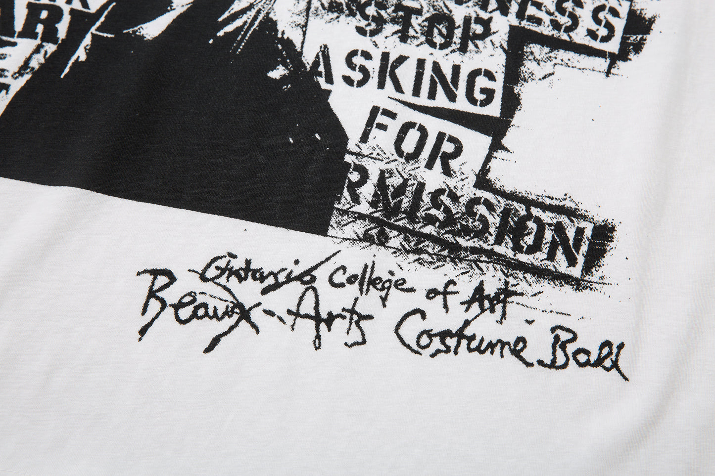 Grunge Portrait Print | Graphic Sweatshirt - Santo 