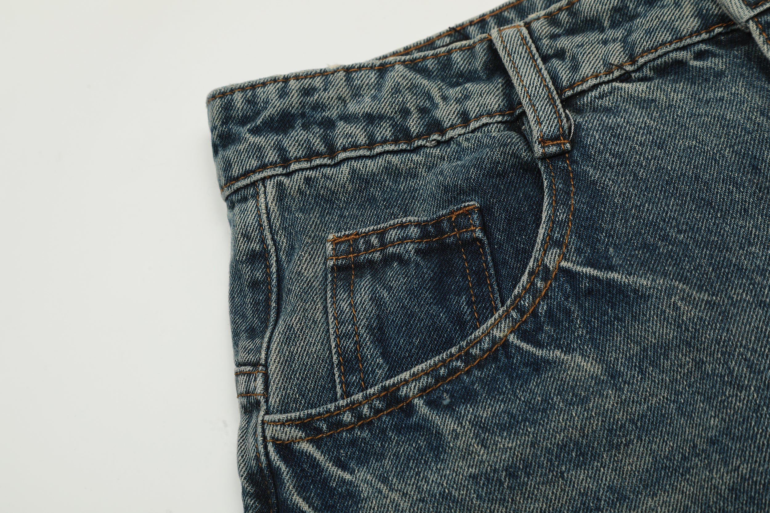Men's Balloon-Leg Washed Denim Trousers