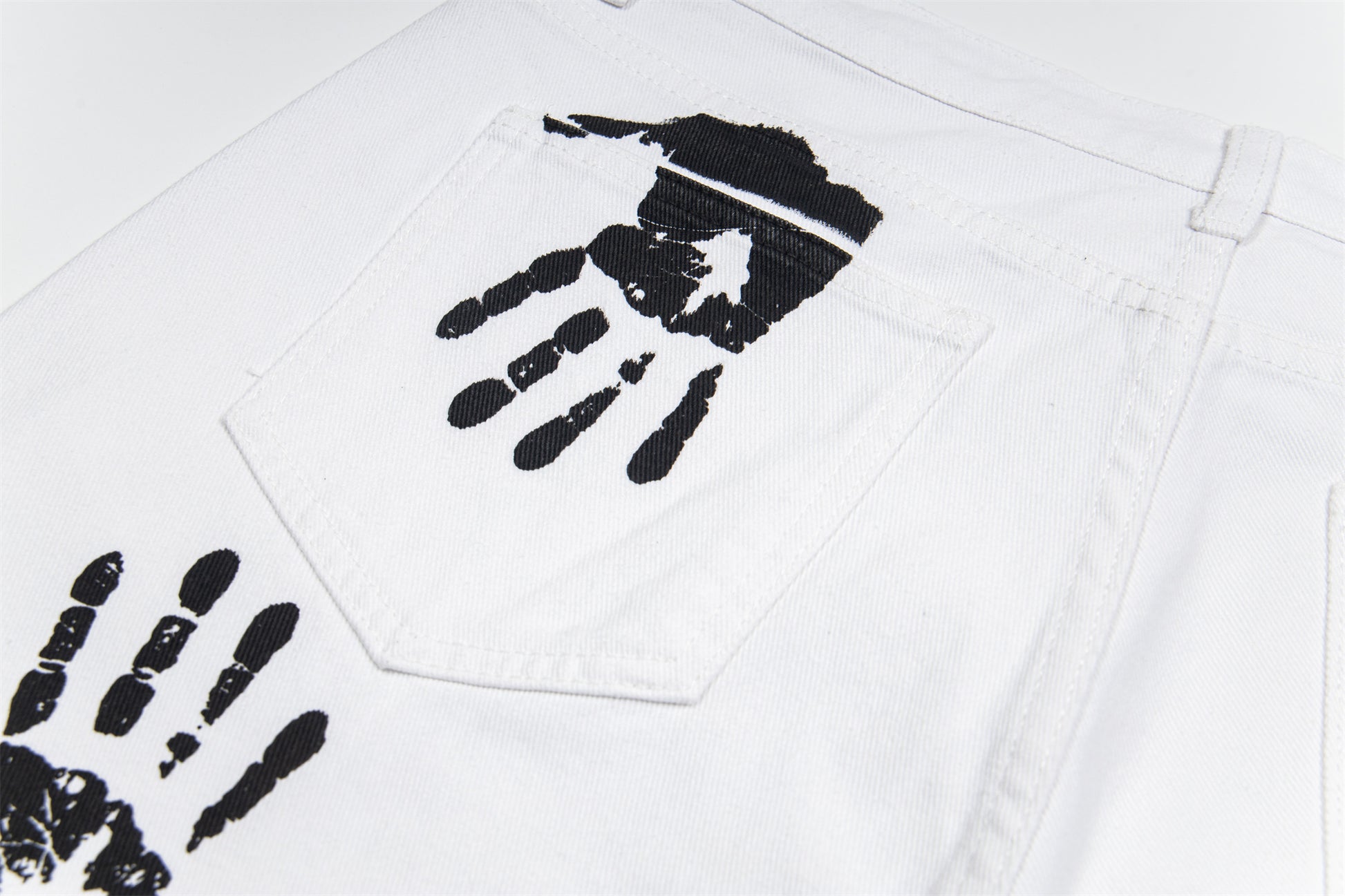 Handprint Graphic | White Street Jeans - Santo 