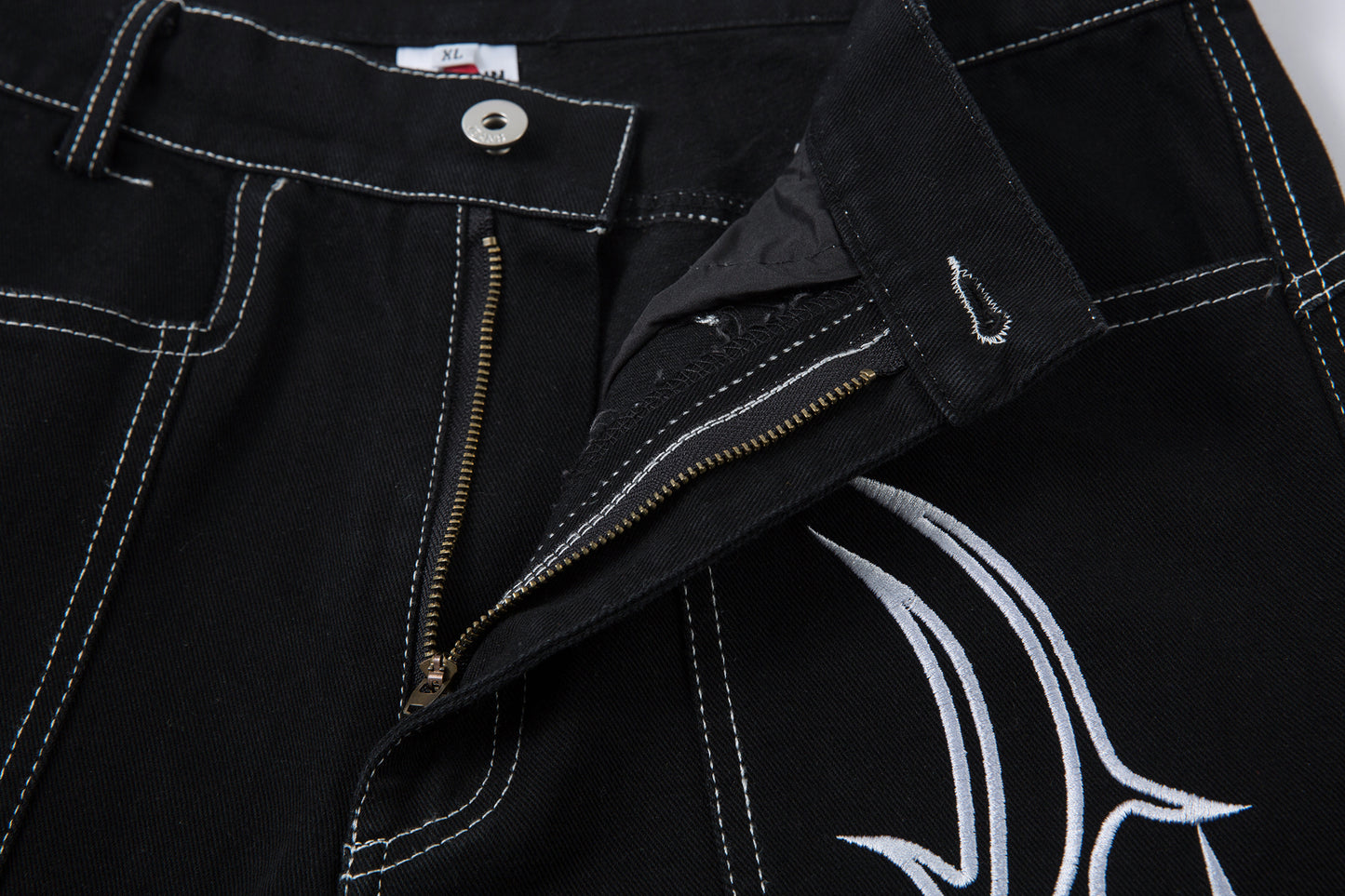 Embroidered Flame | Baggy Jeans - Santo 