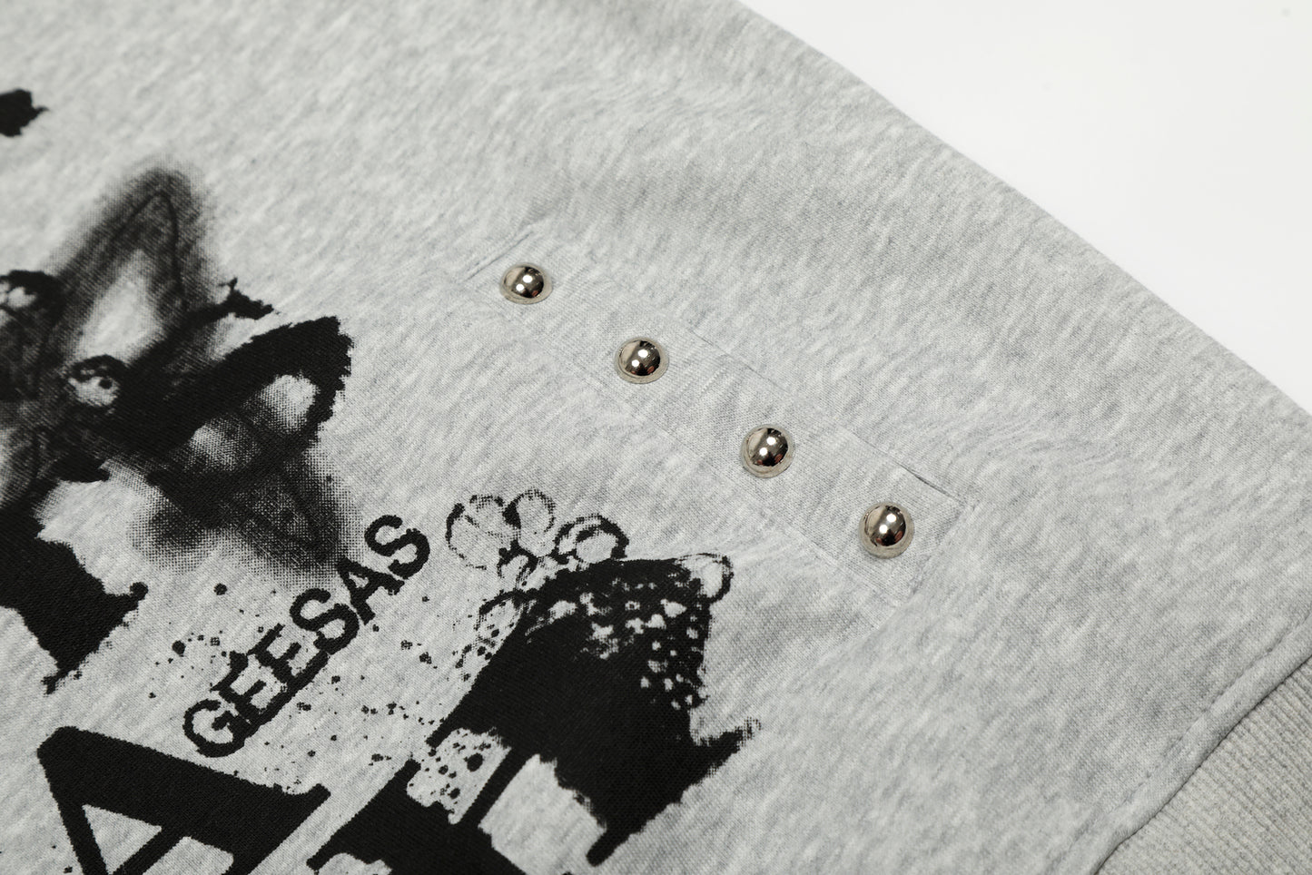 Graffiti Print Faux Fur | Zip Up Hoodie - Santo 