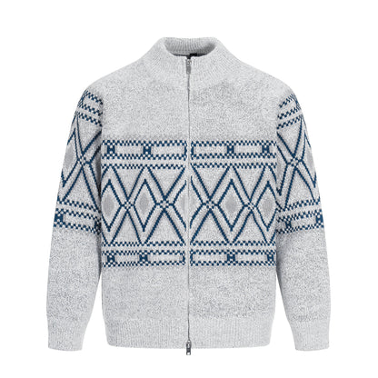 Pull texturé à rayures et à pompons