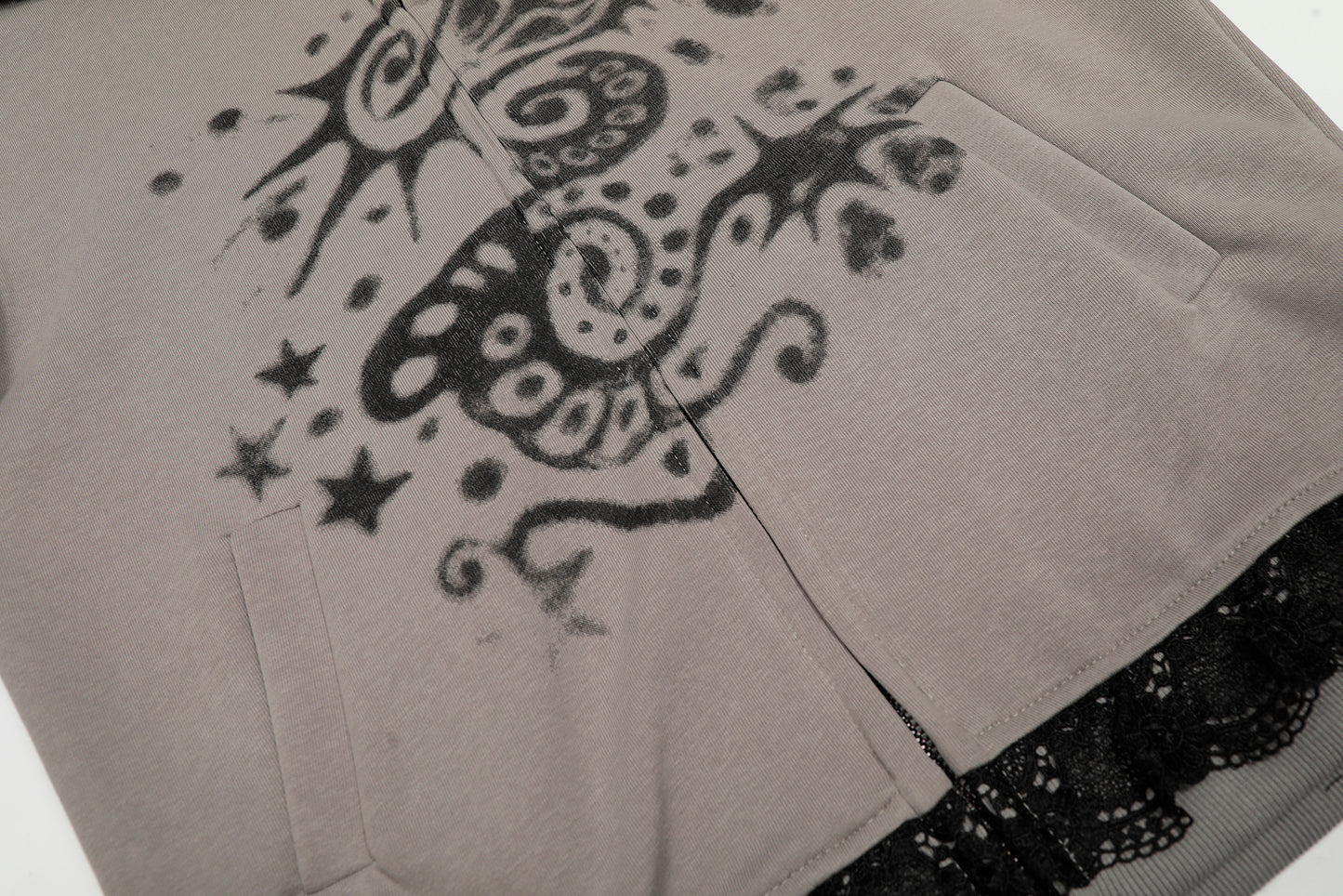 Gothic Spray Print | Zip Up Hoodie - Santo 