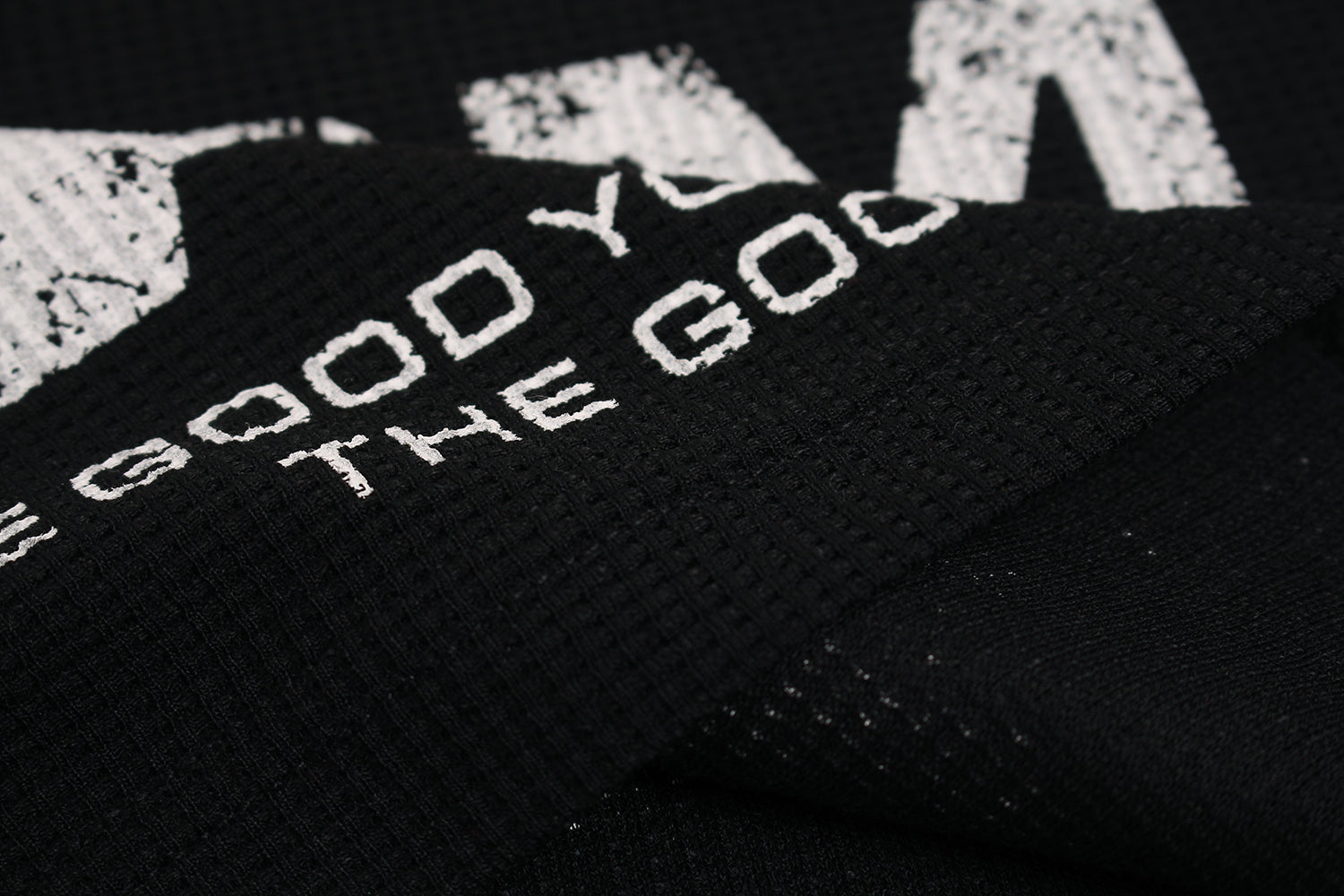 Distressed Cross Graphic | Punk Sweatshirt - Santo 